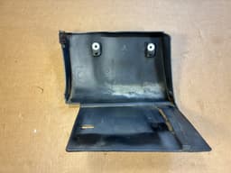 LAND ROVER GENUINE Land Rover Range Rover Sport L320 Right Sport Wing Fender Liner Molding — thumbnail 7