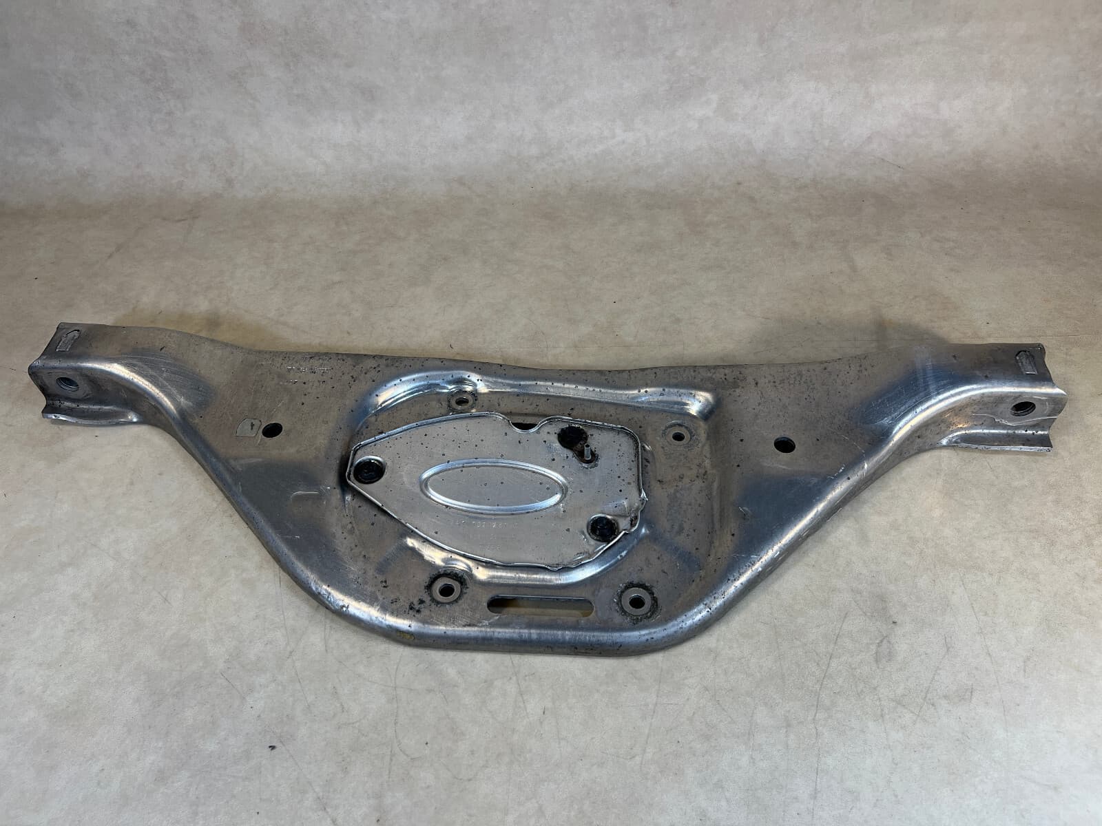 Porsche 911 991 GENUINE Engine Motor Mount Bracket 9A137501408