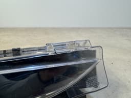 TESLA Tesla Model 3 Y Fog Light Front Right LED RH 1077396-00-D — thumbnail 7
