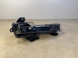 TESLA Tesla Model 3 Y Fog Light Front Right LED RH 1077396-00-D — thumbnail 1