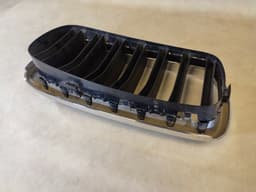 BMW GENUINE BMW X5 F15 FRONT UPPER RH RIGHT CHROME GRILL 7316076 — thumbnail 9