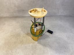 BMW GENUINE BMW X5 E70 X6 E71 Delivery unit with in-tank pump, right 16117195471 — thumbnail 1