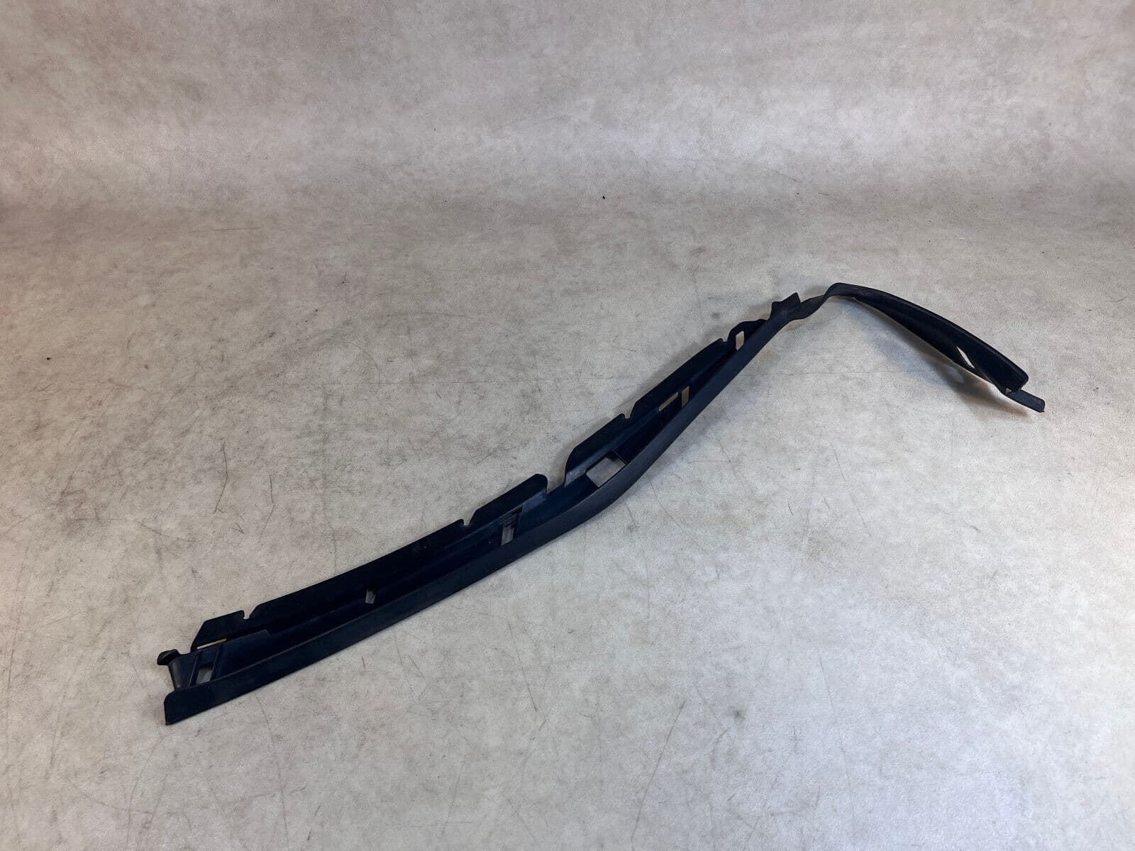 Genuine BMW 7 G11 G12 7463761 Adaptive LED Left headlights RUBBER MOLDING