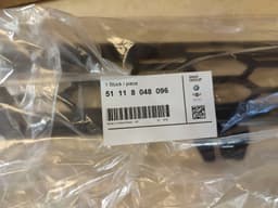 BMW GENUINE OEM BMW X3 F25 Front Bumper Center Upper Grille M PAKET 51118048096 — thumbnail 3