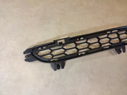 BMW GENUINE OEM BMW X3 F25 Front Bumper Center Upper Grille M PAKET 51118048096 — thumbnail 7