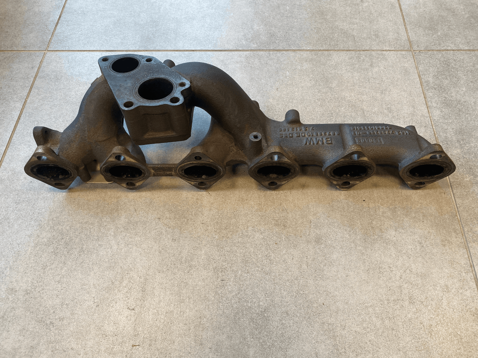 BMW GENUINE BMW 3 E90 E91 5 E60 X5 E70 E71 Exhaust manifold 11627796266