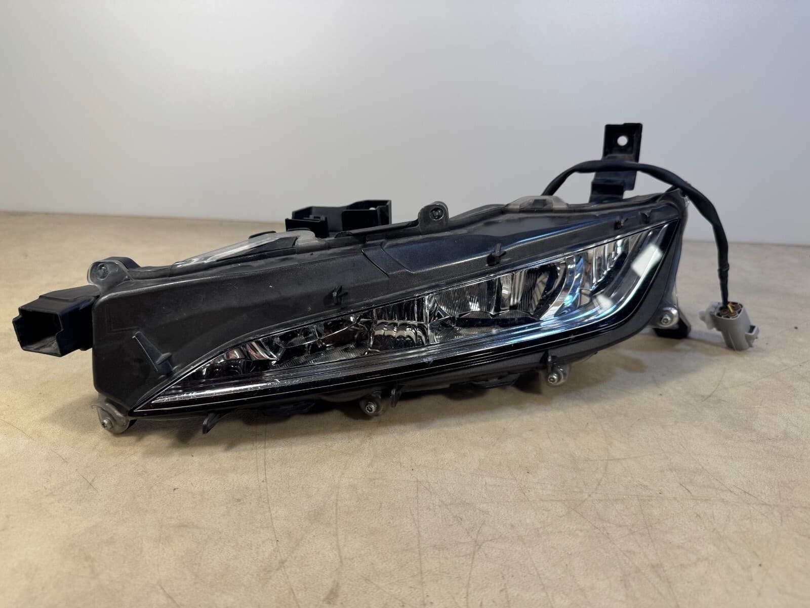 LEXUS GENUINE Lexus RX350 Driver Left LH Side LED DRL Front Fog Light OEM 81220-48060