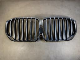 BMW GENUINE BMW X7 G07 Radiator Front Grille Chrome For Camera 51137454895 — thumbnail 1
