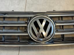 VW VW TOUAREG 7L 02-07 FRONT BUMPER GRILL BLACK SILVER CHROME With VW Badge — thumbnail 5