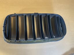 BMW GENUINE BMW X5 F15 FRONT UPPER RH/LH CHROME GRILL SET — thumbnail 7