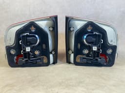 VW VW Touareg GENUINE LH & RH Tail Lights Lamps Rear SET 03-06 year — thumbnail 10