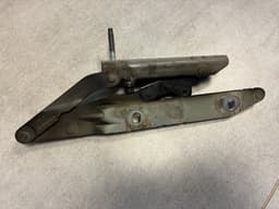 LAND ROVER GENUINE Land Rover Range Rover Sport L320 Hood Bonnet Hinge Left LR040748 — thumbnail 6