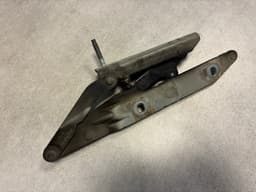 LAND ROVER GENUINE Land Rover Range Rover Sport L320 Hood Bonnet Hinge Left LR040748 — thumbnail 8