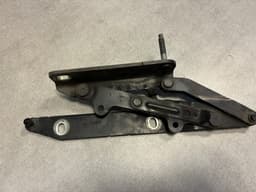 LAND ROVER GENUINE Land Rover Range Rover Sport L320 Hood Bonnet Hinge Left LR040748 — thumbnail 2