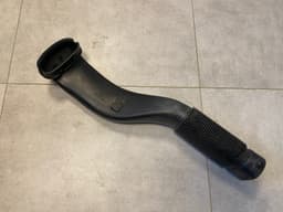 BMW OEM BMW X5 X6 series E70 E71 Air Intake Duct 13717798341 — thumbnail 2