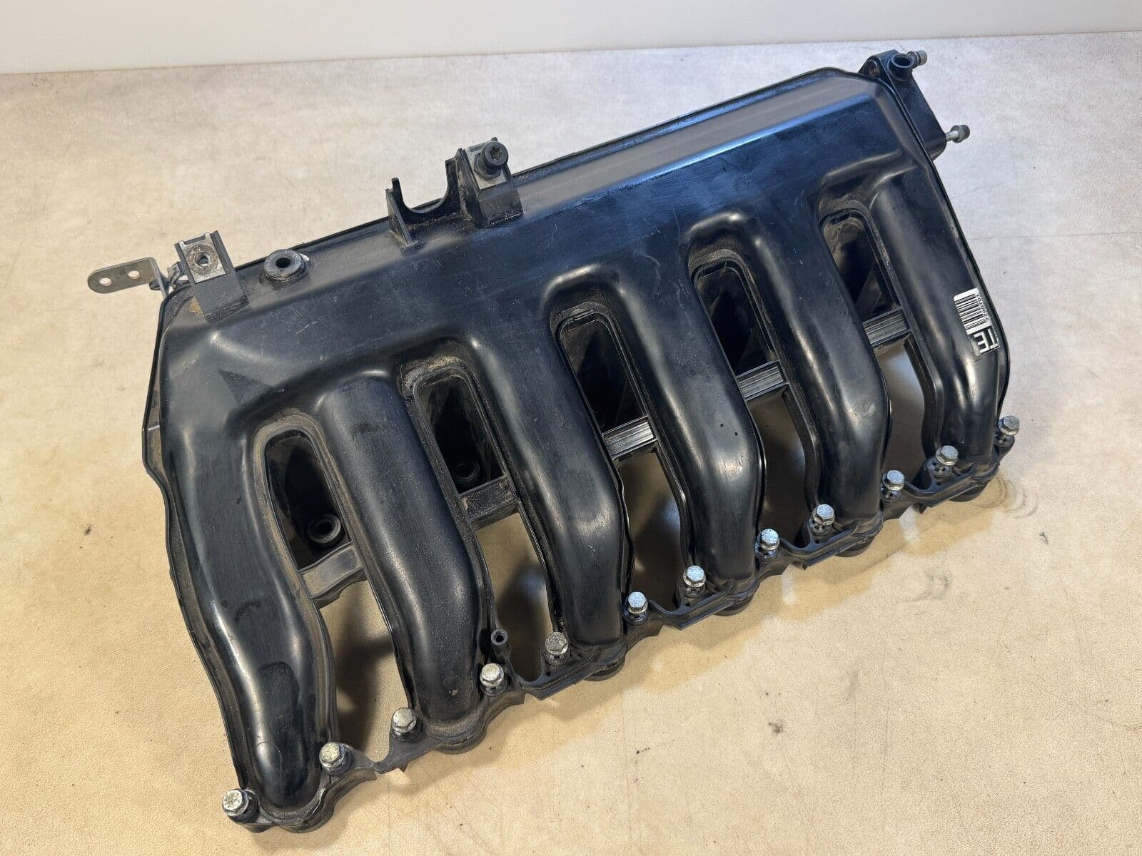 BMW BMW E90 E91 E60 E61 E70 M57N2 intake manifold without flap control 11617800585