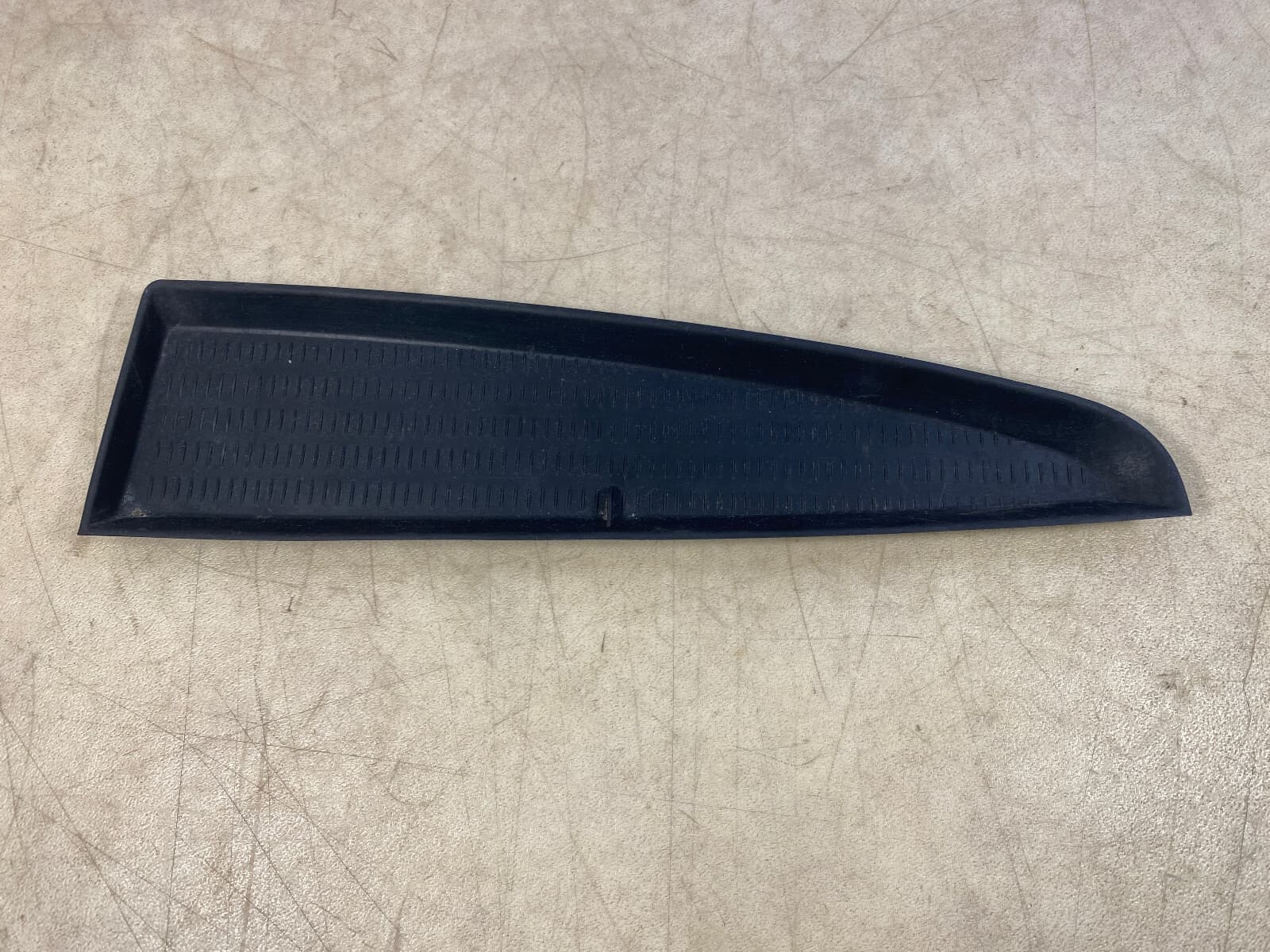 BMW X5 E70 E70 LCI X6 E71 E72 OEM FRONT RIGHT Storage Insert Mat Black Cover