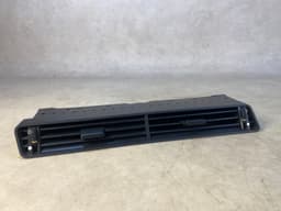 BMW GENUINE BMW E23 7 SERIES Fresh Air Grille Center 64221375007 — thumbnail 1