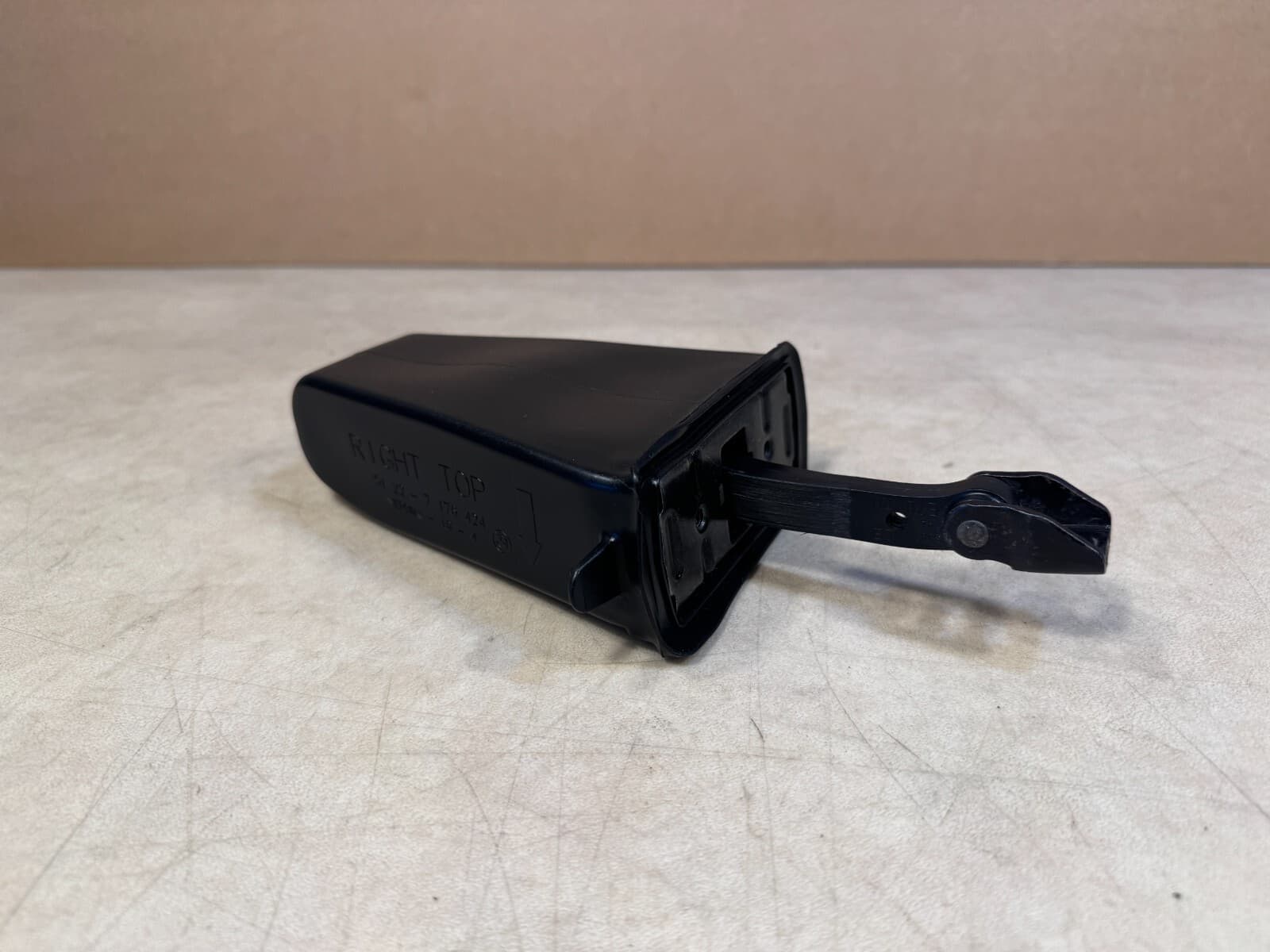 GENUINE BMW X5 E70 Rear Right Door brake with Grommet 51227237708