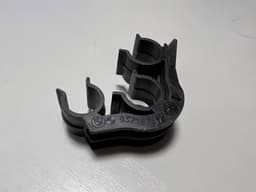 BMW BMW 3 5 6 7 8 X3 X4 X5 X6 X7 G series GENUINE BMW Fuel Line Holder Bracket — thumbnail 3