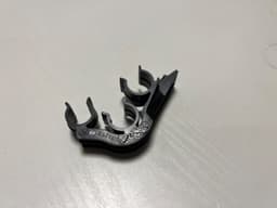 BMW BMW 3 5 6 7 8 X3 X4 X5 X6 X7 G series GENUINE BMW Fuel Line Holder Bracket — thumbnail 1