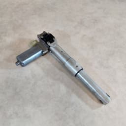 BMW BMW E60 E61 E65 X5 E70 E71 BOSCH FRONT RIGHT SEAT HEIGHT ADJUSTMENT MOTOR MEMORY — thumbnail 1