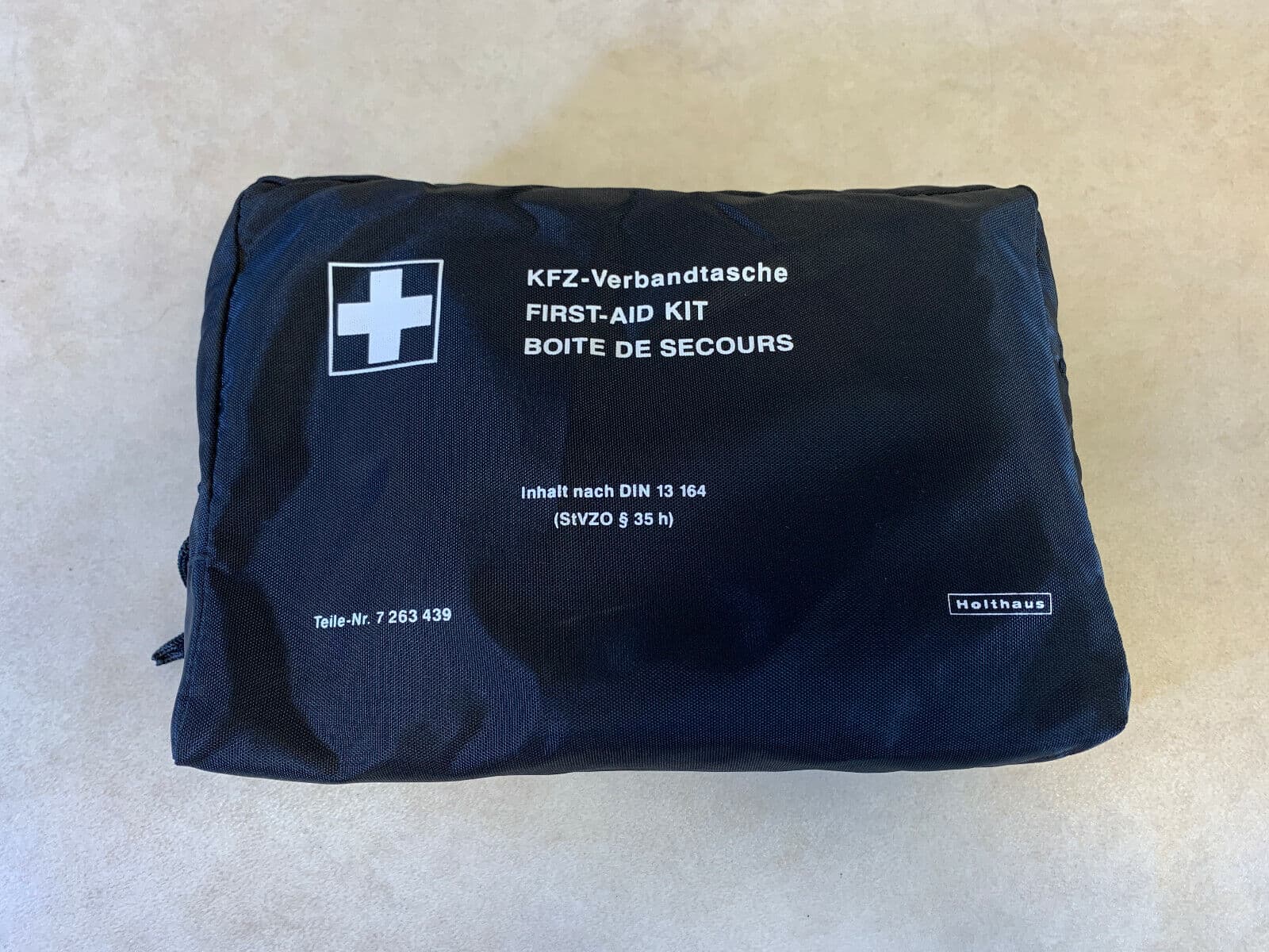 BMW BMW MINI Genuine First-Aid Kit Case Black 71107263439 52201859303 82129406691