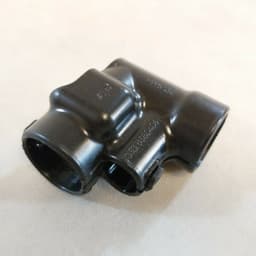 BMW NEW GENUINE BMW F45 F46 F20 F48 F39 MINI F55 F60 PROTECTION CLIP 13538580406 — thumbnail 1