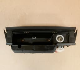 BMW BMW 7'er F01 F02 F03 & LCI F04 Storing Partition front bottom & Ashtray 9182502 — thumbnail 1