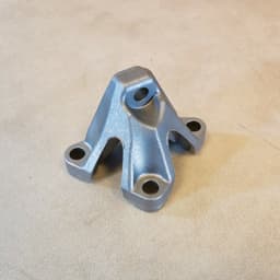 BMW BMW 3 5 6 7 8 X3 X4 X5 X6 X7 G-SERIES 3.0 disel FUEL PUMP MOUNTING BRACKET — thumbnail 1