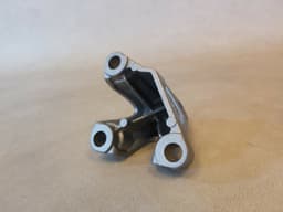 BMW BMW 3 5 6 7 8 X3 X4 X5 X6 X7 G-SERIES 3.0 disel FUEL PUMP MOUNTING BRACKET — thumbnail 9