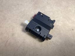 BMW Genuine BMW 3 X5 E70 Trap circuit 65209141491 — thumbnail 5