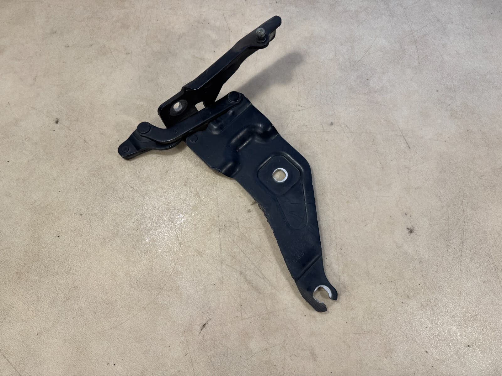 BMW X5 E70 Front Engine Hood Bonnet Left Hinge 41117174381