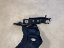 BMW BMW X5 E70 Front Engine Hood Bonnet Left Hinge 41117174381 — thumbnail 4
