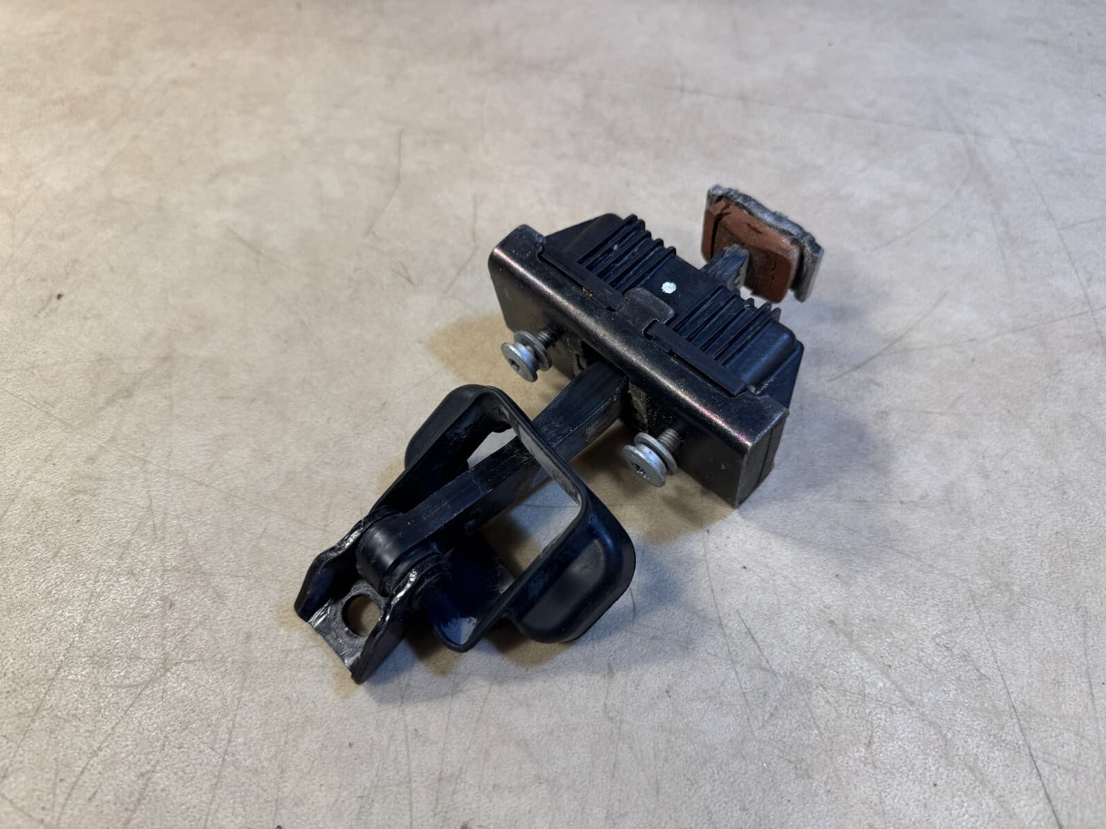 BMW GENUINE BMW X5 E70 X6 E71 E72 FRONT Door brake Stopper with gasket 51217141024