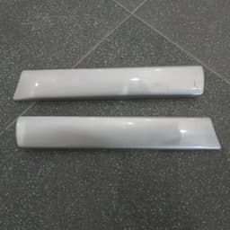 BMW GENUINE BMW OEM E39 Front Fender Trim Set ORIGINAL 51138159293 & 51138159294 — thumbnail 1