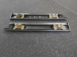 BMW GENUINE BMW OEM E39 Front Fender Trim Set ORIGINAL 51138159293 & 51138159294 — thumbnail 5