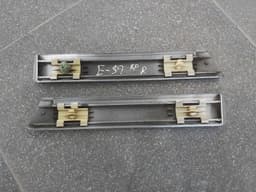 BMW GENUINE BMW OEM E39 Front Fender Trim Set ORIGINAL 51138159293 & 51138159294 — thumbnail 4