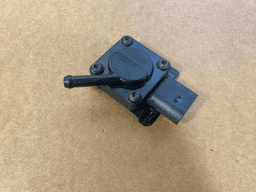 BMW GENUINE BMW X5 E70 X6 E71 Exhaust pressure sensor 13627804862 — thumbnail 2