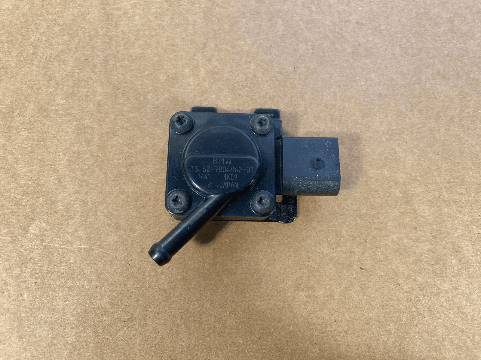 BMW GENUINE BMW X5 E70 X6 E71 Exhaust pressure sensor 13627804862