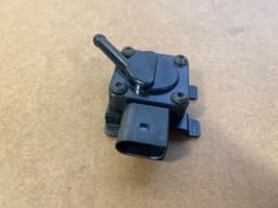 BMW GENUINE BMW X5 E70 X6 E71 Exhaust pressure sensor 13627804862 — thumbnail 5