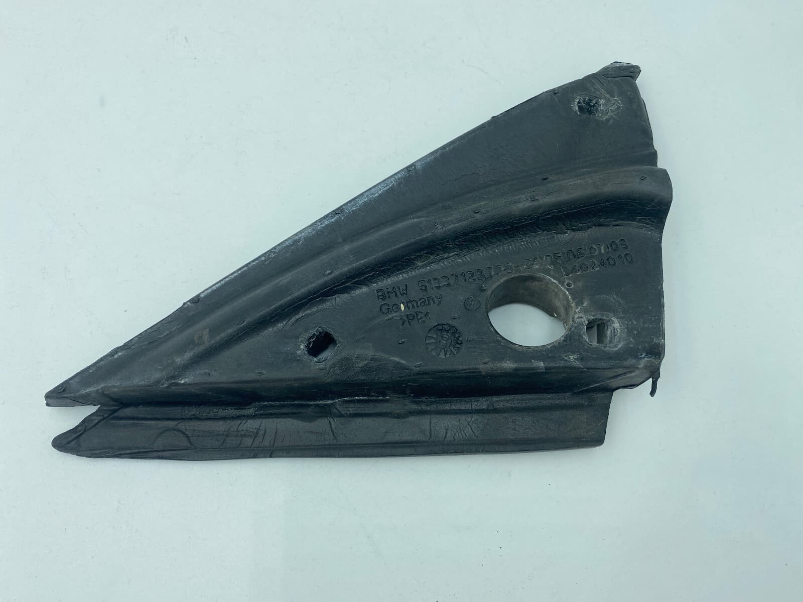 GENUINE BMW X5 E70 E70 LCI Seal, outer left mirror triangle 51337129723
