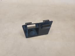 BMW 07-13 BMW E70 X5 FRONT CENTER CONSOLE USB AUX PORT 12V SOCKET PANEL 9115084 OEM — thumbnail 2