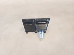 BMW 07-13 BMW E70 X5 FRONT CENTER CONSOLE USB AUX PORT 12V SOCKET PANEL 9115084 OEM — thumbnail 3