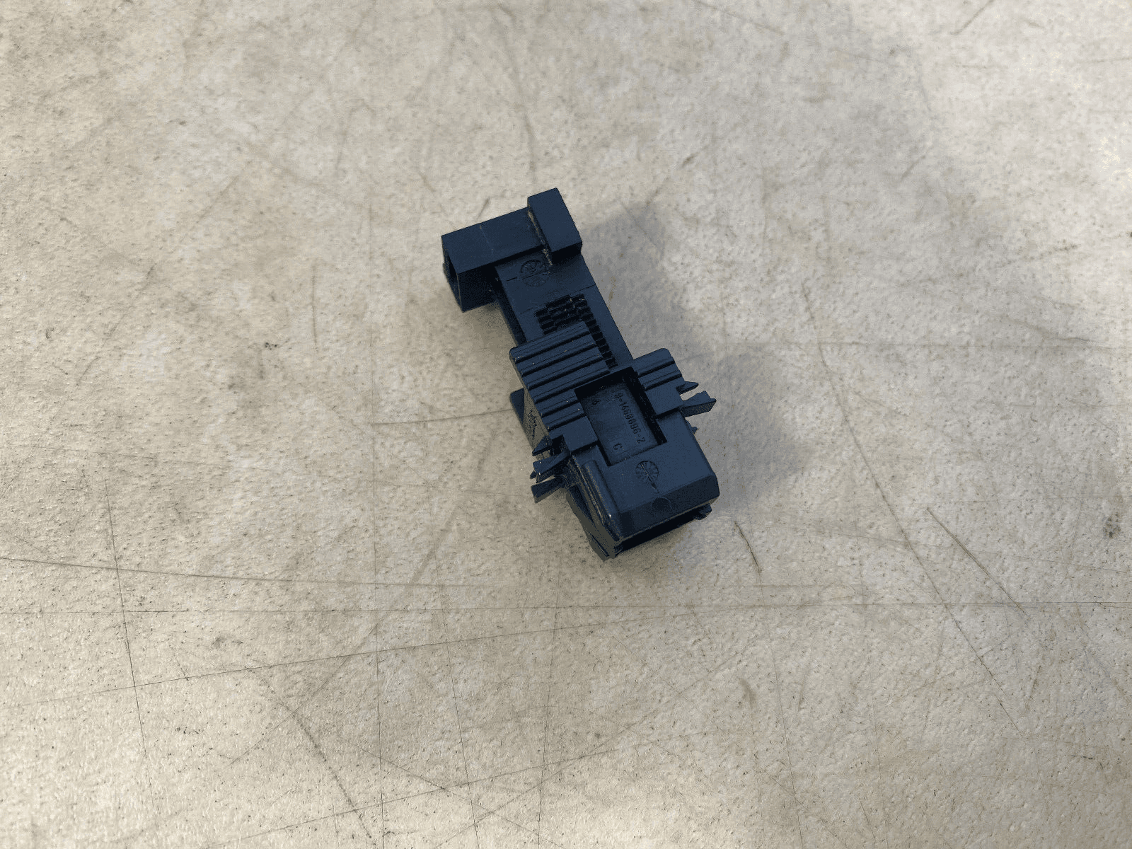 BMW Genuine BMW X5 E70 X6 E71 E72 Stop light switch 61316967601