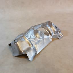 BMW Original BMW f45 f46 f48 f39 MINI f60 11628585808 8585808 8 585 808 Heat Shield — thumbnail 1