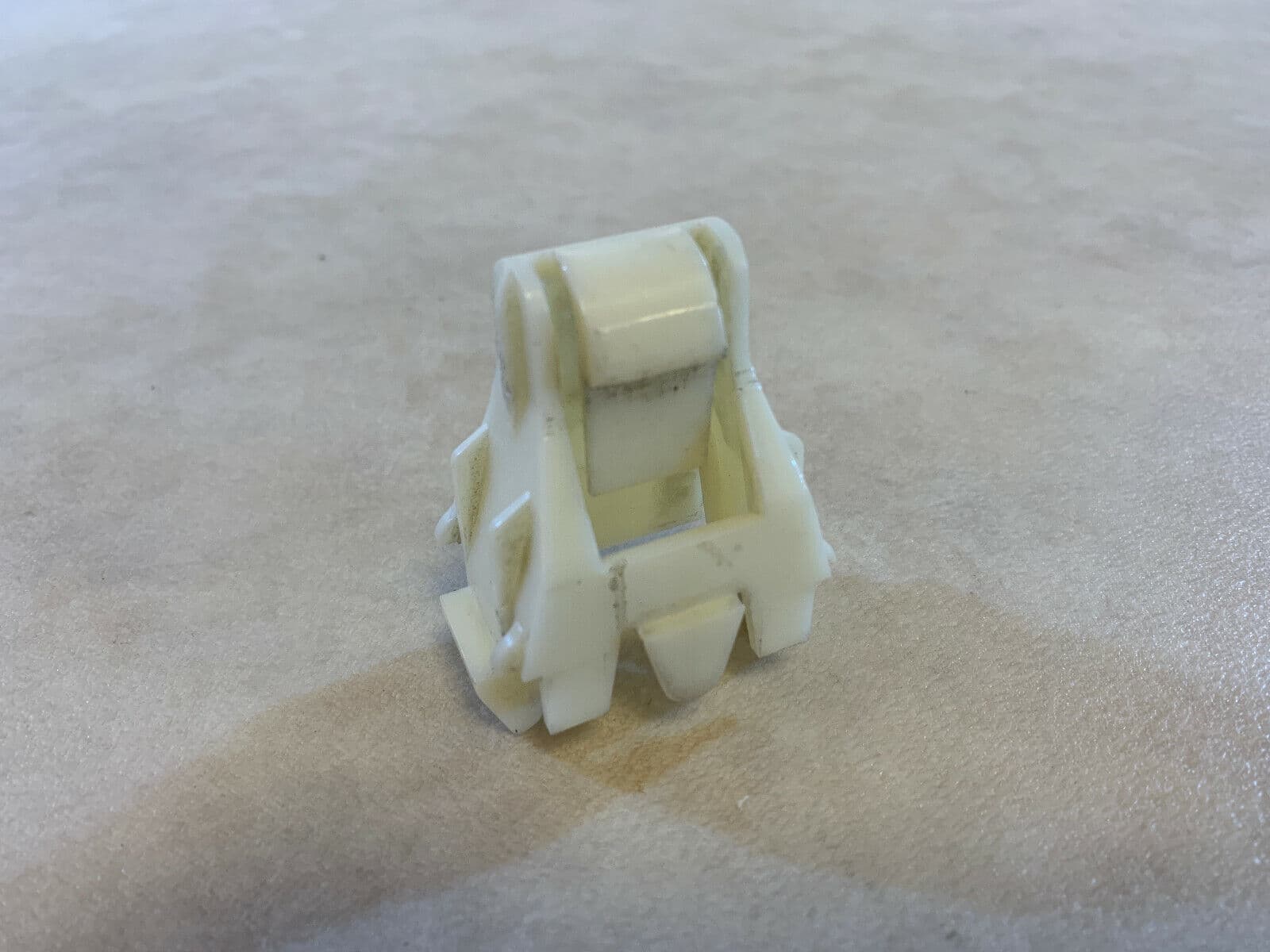 BMW BMW OEM X5 E70 E70 LCI GENUINE Clamp Seat Sides Rear LH RH 52207258156