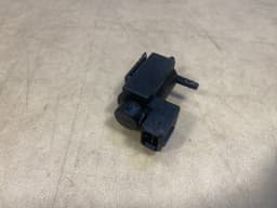 BMW Genuine BMW X5 E70 X6 E71 Vacuum Control Solenoid Valve 11747810831 — thumbnail 1
