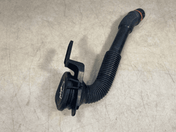 BMW Genuine BMW X5 E70 X6 E71 E72 Filler pipe 61667162586 — thumbnail 6