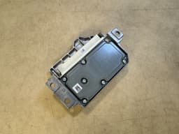 BMW Genuine BMW X1 E84 X5 E70 X6 E71 E72 ECU Safety Control Unit Module 65779171948 — thumbnail 6